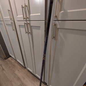 Senior Bauer Vapor XV Right Handed Hockey Stick 87 Flex (Used)