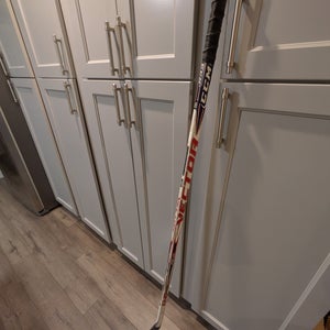 Senior CCM Vector V8.0 Right Handed Hockey Stick 85 Flex (Used)
