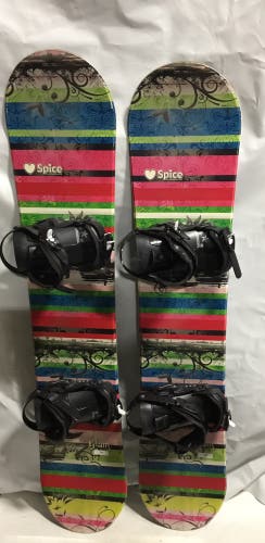 (139, 142) Glam-Spice Snowboard w/ bindings