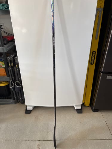 Senior Bauer Vapor Flylite Right Handed Hockey Stick P92 70 Flex (Used)