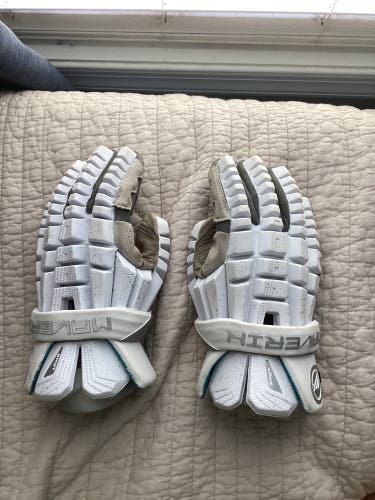 Maverik Shift Lacrosse Gloves (Used) 13”