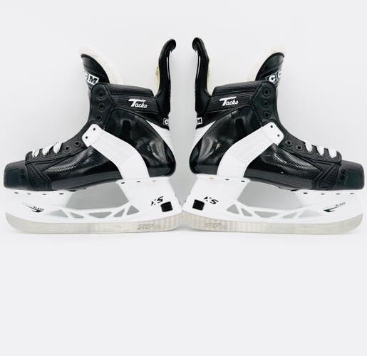 Nearly New CCM Super Tacks 652 Hockey Skates-8-Regular Fit--271-Step Stainless