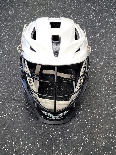 Used Cascade CASCADE S YOUTH Lacrosse Helmet White SM 11849-S000038549
