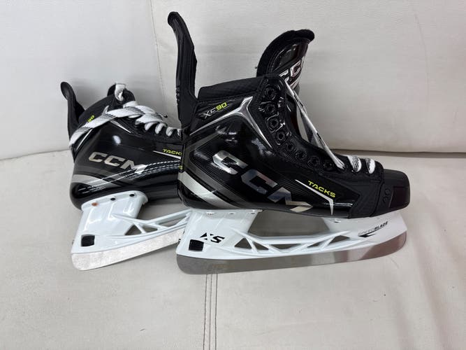 2024 CCM Tacks XF 90 Hockey Skates Regular Width 10 (Used)