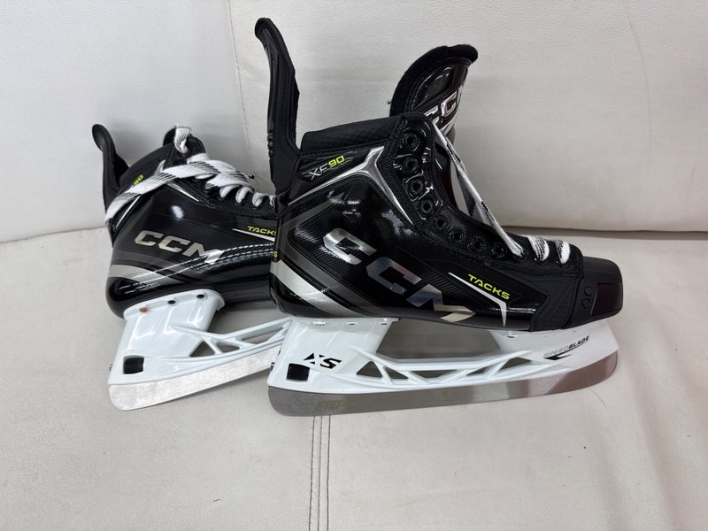 2024 CCM Tacks XF 90 Hockey Skates Regular Width 10 (Used)