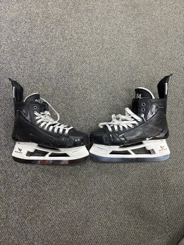 CCM AS-V Pro Hockey Skates Regular Width 9.5 (Used)
