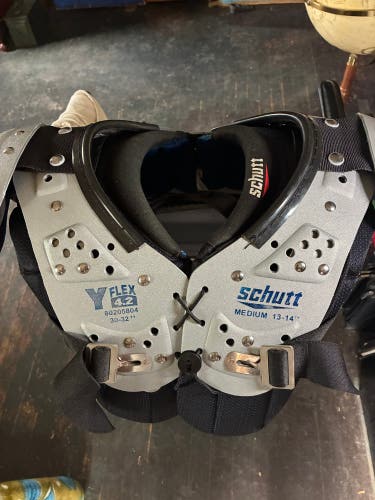 Used Schutt Yflex 4.2 Football Shoulder Pads