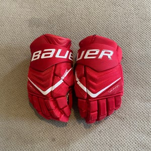 Bauer Vapor Flylite Gloves 12"