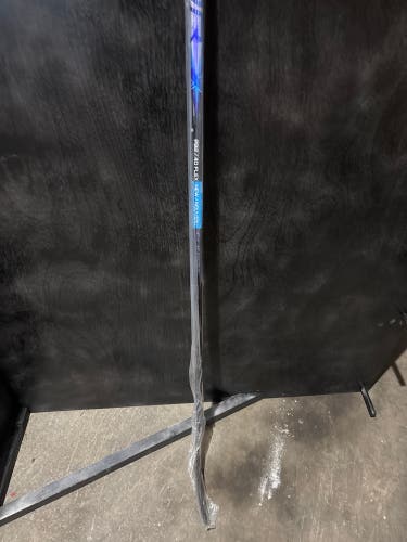 Junior Bauer Vapor Flylite Right Handed Hockey Stick P92 40 Flex (New)