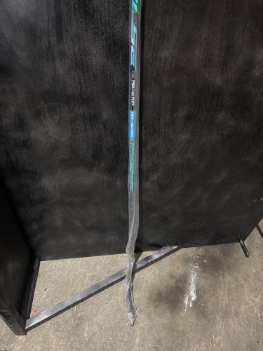 Junior Bauer Pulse Right Handed Hockey Stick P92 40 Flex (New)