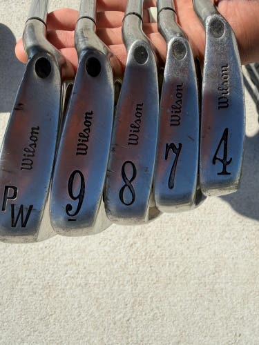 Men's Wilson 1200 Right Handed Iron Set Regular Flex 5 Pieces (PW,9,8,7,4)Steel Shaft (Used)