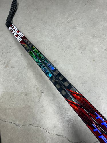 2 PACK - P90TM 80 Flex Senior True 9x4 Right Handed Hockey Stick Pro Stock NHL (New)