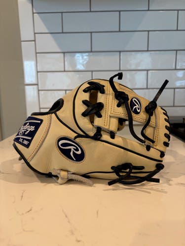2022 Rawlings RH Infield Heart of the Hide PROR234U-2C Baseball Glove 11.5" (Used)