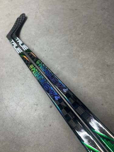 2 PACK P92 95 Flex Senior True Hzrdus 9x4 Right Hand Hockey Stick Pro Stock (New)