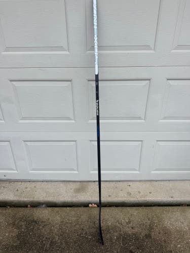 Senior Bauer Nexus League Right Handed Hockey Stick P92 77 Flex Pro Stock (Used)