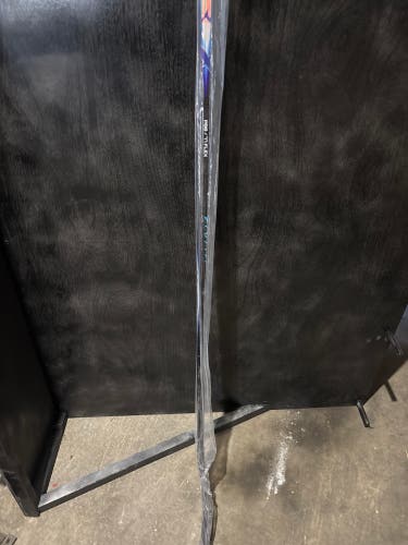 Senior Bauer Vapor Flylite Left Hand Hockey Stick P88 77 Flex (New)