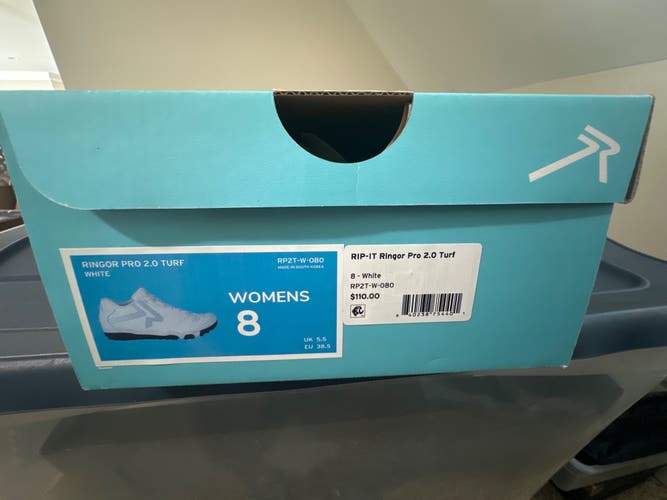 Rip-it Ringor women’s turf shoes