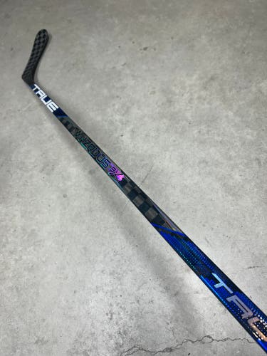 P92 90 Flex Senior True Hzrdus 9x4 Right Hand Hockey Stick Pro Stock (New)