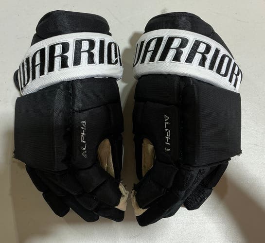 Warrior Alpha 4-Roll Pro Stock Hockey Gloves 14” Black (Used) 42948