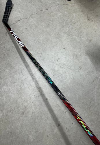 P90TM 80 Flex Senior True Hzrdus 9x4 Right Hand Hockey Stick Pro Stock (New)