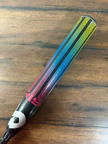 DeMarini Prism 30/19 (-11) Fastpitch Softball Bat