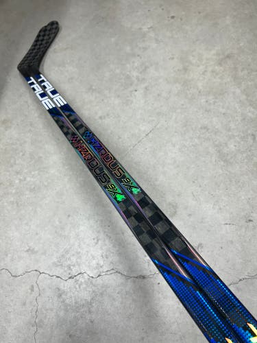 2 Pack P29 70 Flex Senior True Hzrdus 9x4 Right Hand Hockey Stick Pro Stock (New)