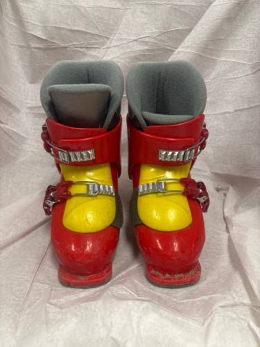 Mondo 20 & 20.5 Kid's HEAD Carve HT2 All Mountain Ski Boots (Used)