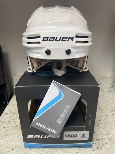 New in Box Small Bauer 4500 Hockey Helmet (New)