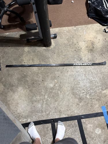 BROKEN Senior Bauer Vapor Hyperlite 2 Left Hand Hockey Stick P90 70 Flex Pro Stock (Used)