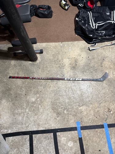 BROKEN Intermediate CCM JetSpeed FT5 Pro Left Hand Hockey Stick P28 55 Flex (Used)