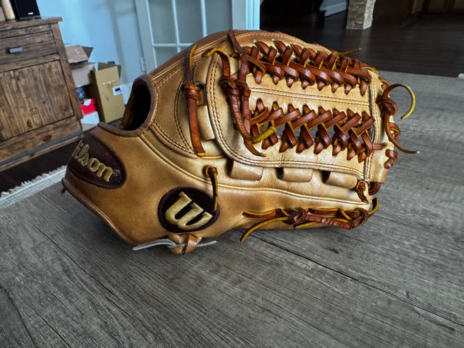 Wilson A2K D33 RH Baseball Glove 11.75" Made in Japan (Used)
