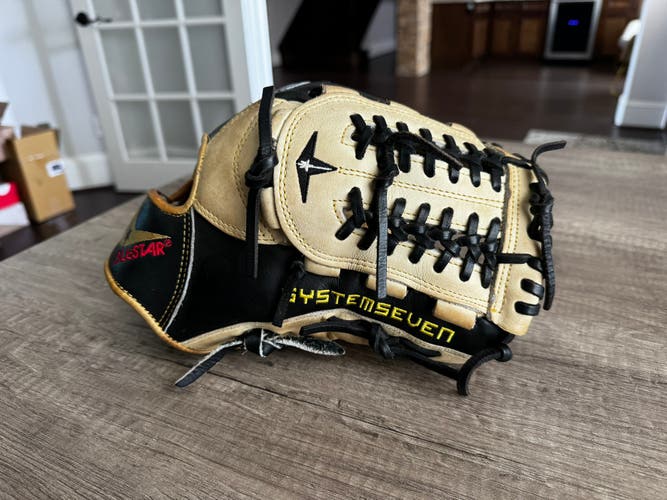 All Star System 7 RH Baseball Glove 11.75" (Used)