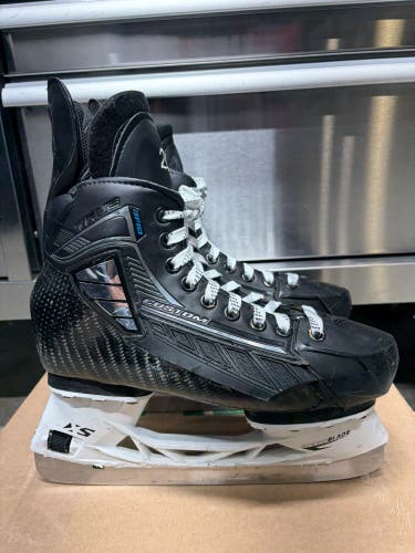 True Custom SVH Pro Skate Size 7 Regular Width 263mm (Used) QMJHL Prostock