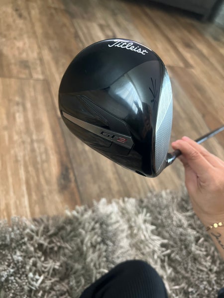 Men's Titleist GT2 Right Handed Driver Stiff Flex 9 Loft (Used)