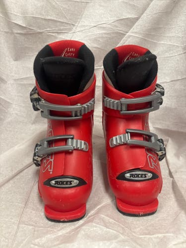 Mondo 17 & 17.5 Kid's Roces Idea 6 in 1 All Mountain Ski Boots (Used)