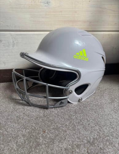 Adidas DESTINY Softball Batting Helmet w/Mask White Size 6/Adjustable