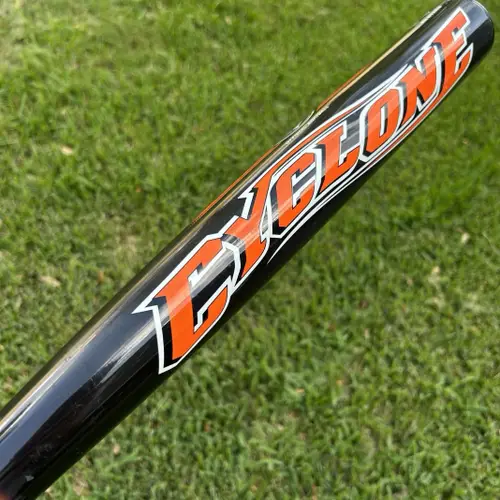 Easton Cyclone SK34 Softball Bat 34in 30oz 2 1/4" Barrel ASA 2004 ISF BPF 1.20
