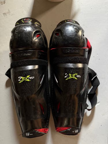 Senior Bauer Vapor 2X Pro 15" Shin Pads (Used)