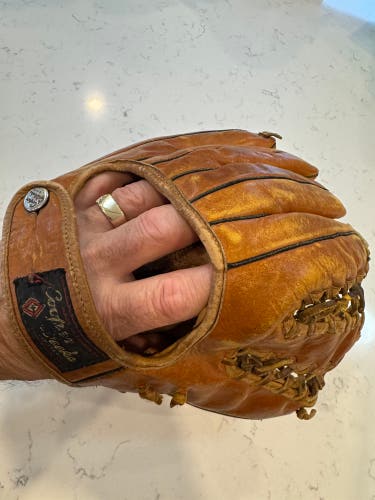 RH Infield Baseball Glove 11.75" (Used)