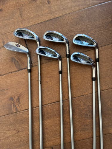 Junior US Kids Golf Ultralight Right Handed Iron Set Junior (6 Clubs) #6 - #9, PW, SW Graphite