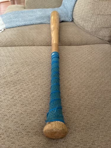 2017 Louisville Slugger Genuine Wood Bat (-5) 30.5 oz 33" (Used)