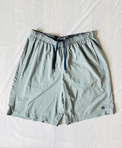 Free Fly Hybrid Shorts 50+ UPF Breeze Short Unlined Slate color men's size L
