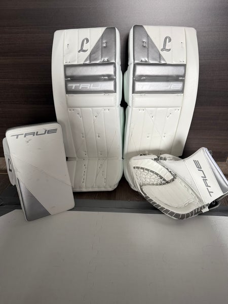 31" 2025 True L95 Full Right Goalie Full Set Pro Stock (Used 3xONLY)