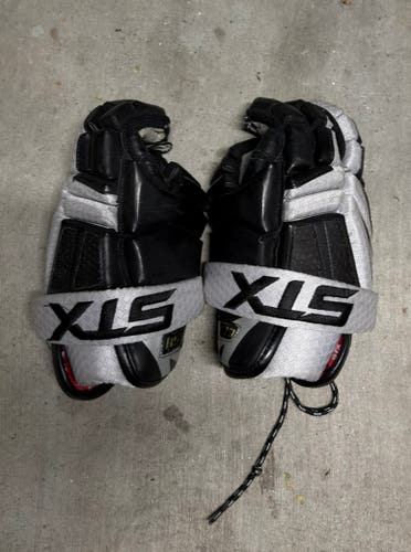 STX Clash Lacrosse Gloves (Used)