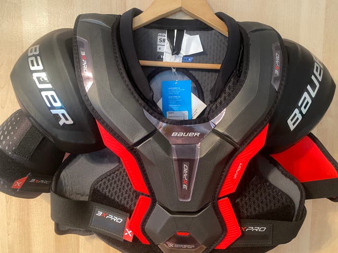Men's Medium Senior Bauer Vapor 3X Pro Shoulder Pads (New)