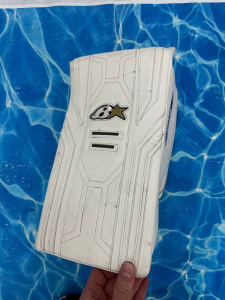 White Intermediate Brian's Optik X3 Goalie Blocker Regular (Used)