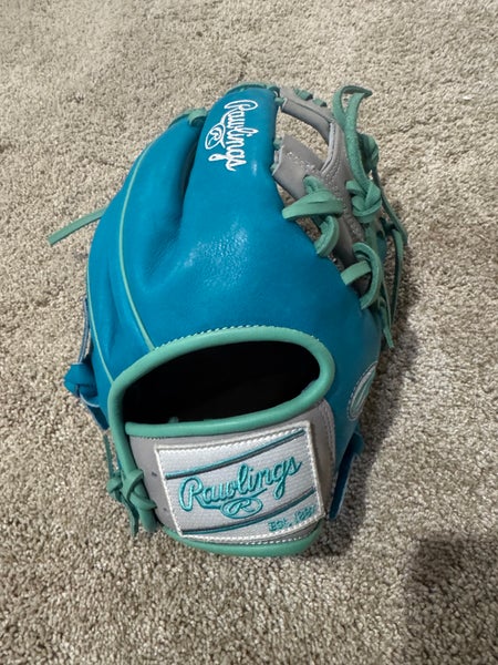 2025 Rawlings Heart of the Hide R2G RH Infield Baseball Glove 11.5" (New)
