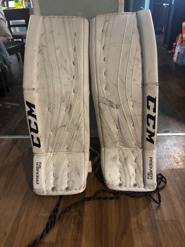 35" CCM Premier R1.9 Goalie Leg Pads (Used)