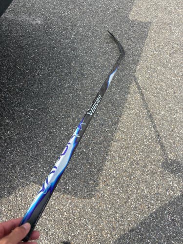 Senior Bauer Vapor Flylite Right Handed Hockey Stick P92 77 Flex (New)