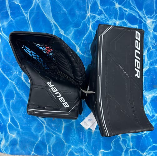 Black Intermediate Bauer Supreme M5 Pro Goalie Gloves & Blockers Regular (Used)